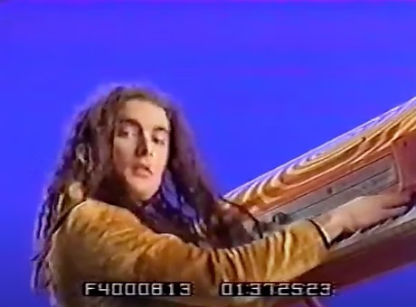 Baby's Coming Back (Bluescreen Footage)